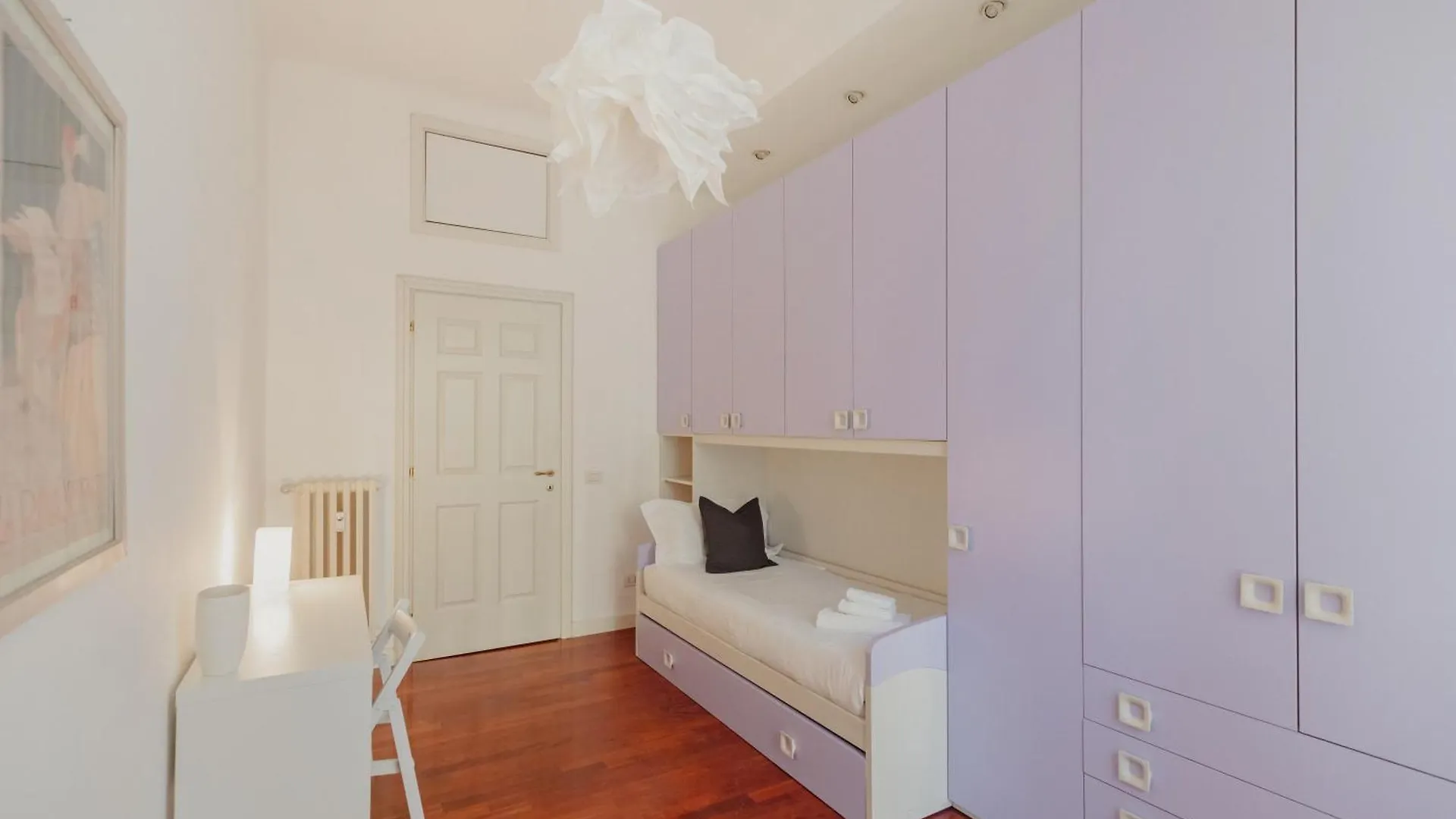 Gohost - Quiet, Bright & Stylish Flat In The Heart Of Milan Apartment 0*,  Italy