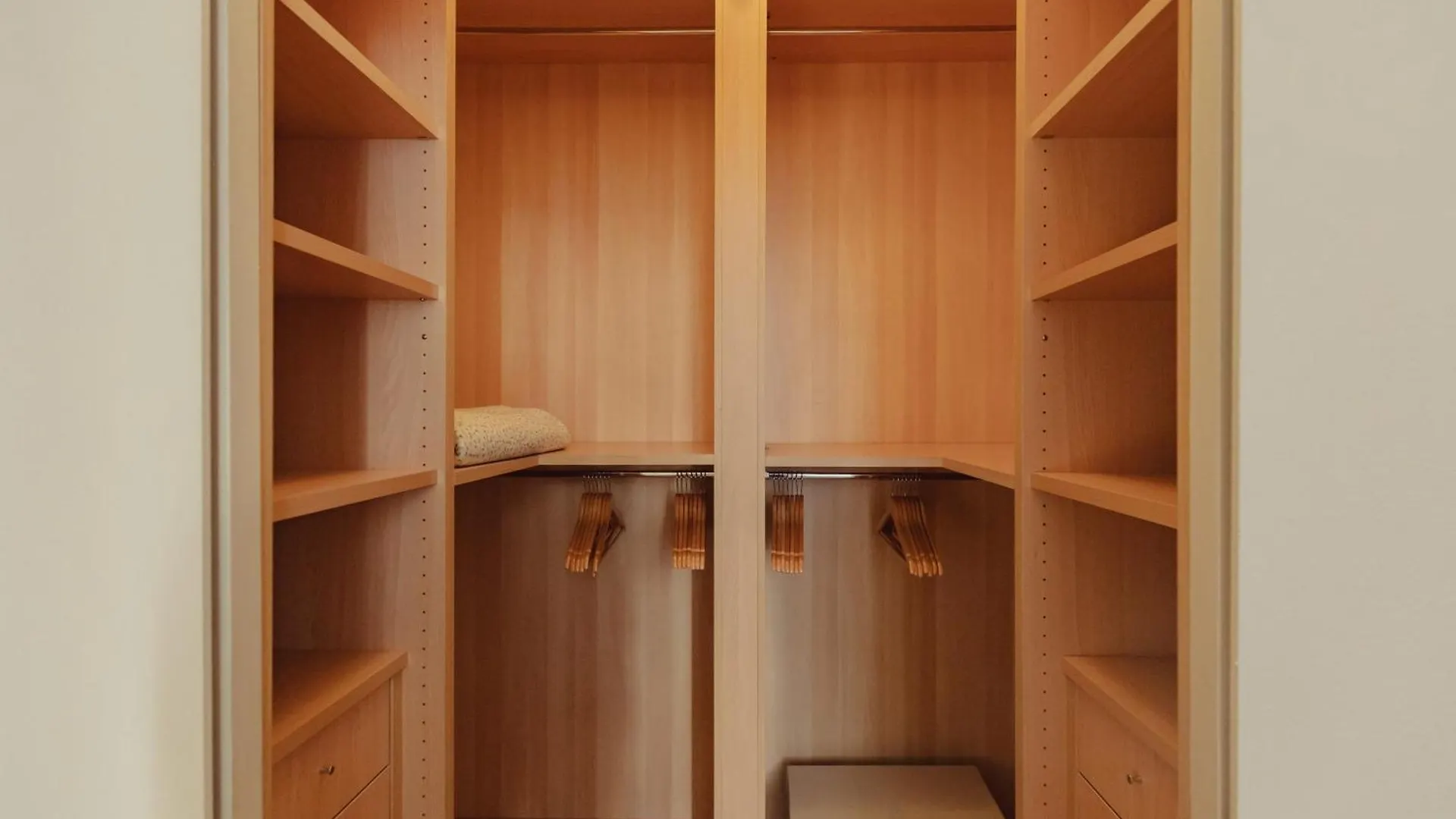 Gohost - Quiet, Bright & Stylish Flat In The Heart Of Milan Apartment Italy