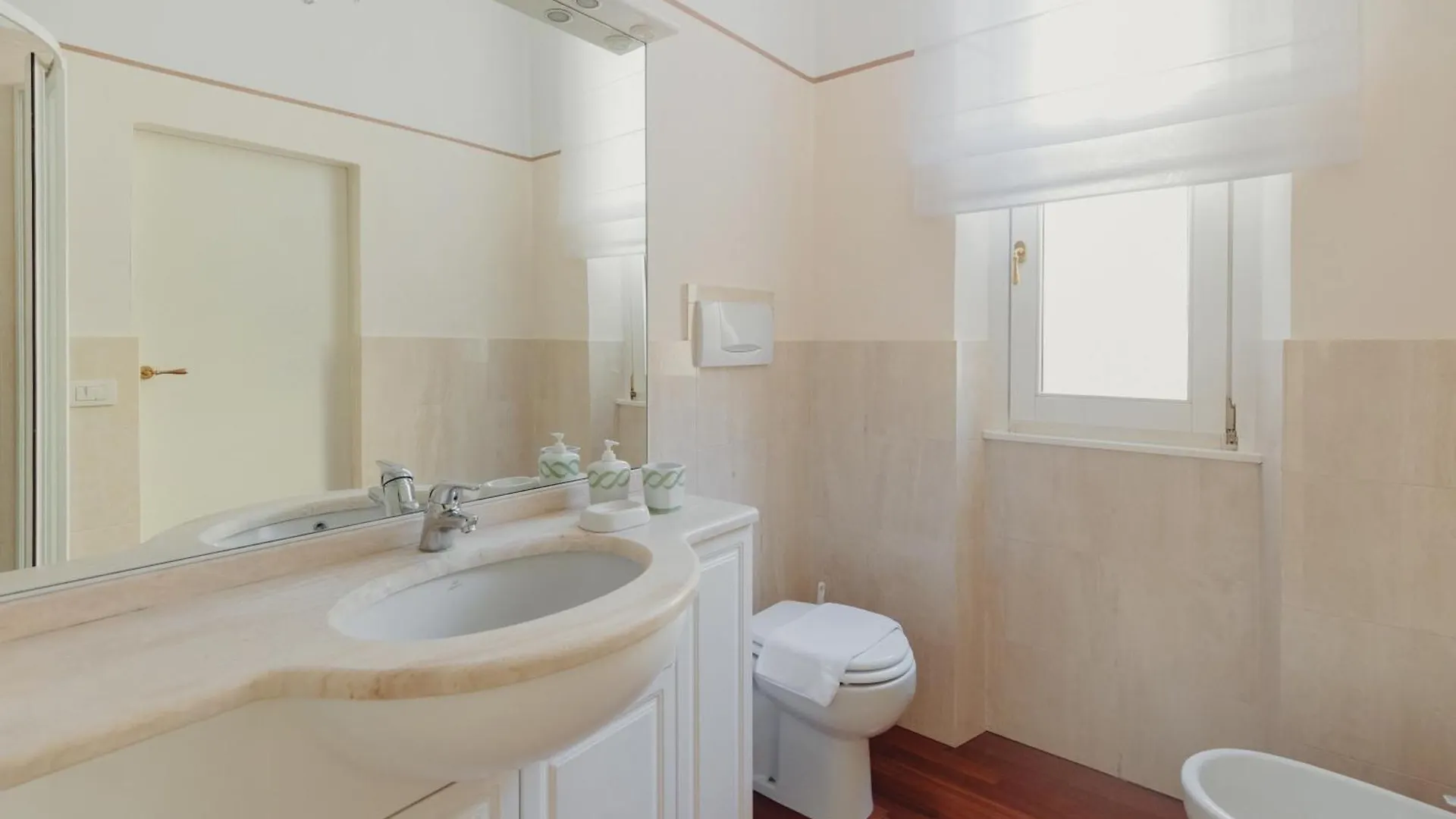 Gohost - Quiet, Bright & Stylish Flat In The Heart Of Milan Apartment